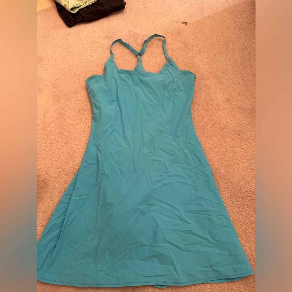 OUTDOOR VOICES BLUE WORKOUT DRESS!